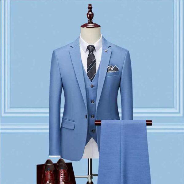 Light Blue Three-Piece Men’s Suit – Slim Fit  | Perfect For Formal Occasions