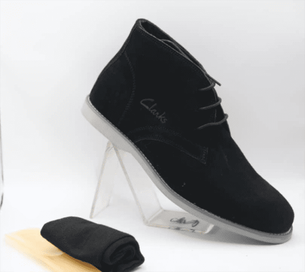 Men’s Black Chukka Boots – Stylish Ankle Boots with Free Socks & Shoe Horn