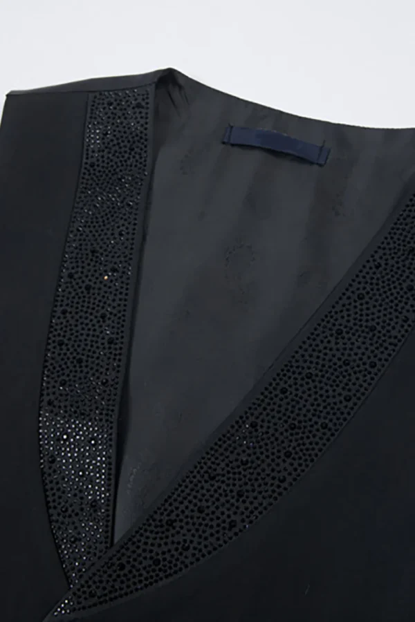 Men’s Luxury Black Tuxedo with Sparkling Textured Lapels